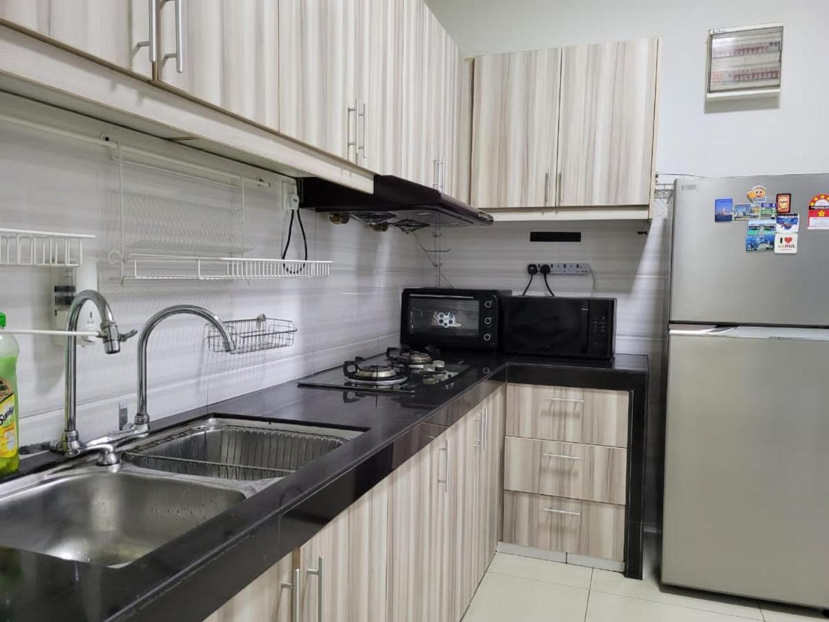 Homestay D'Univ 360 Place Seri Kembangan Dış mekan fotoğraf